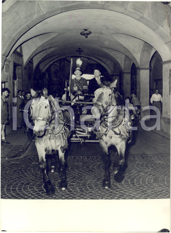 1954 BOLZANO Arrivo giornalista Gerhard PATT in diligenza del '700 *Foto 13x18