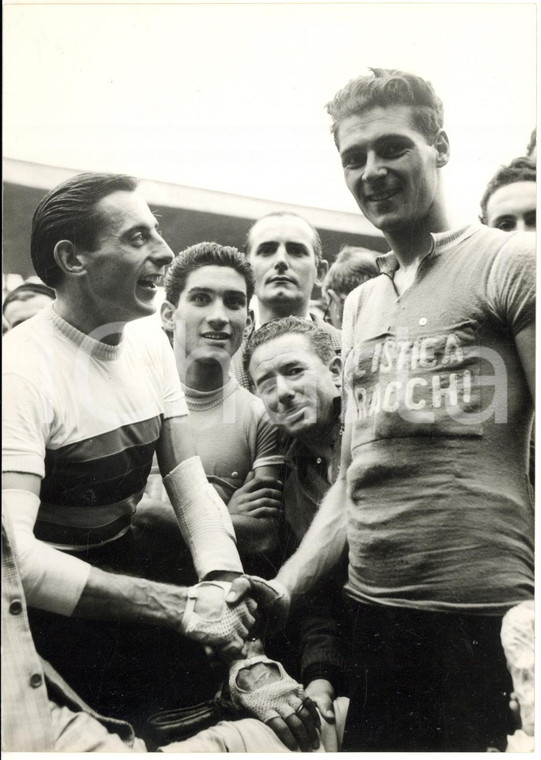 1953 MILANO Gran Premio PIRELLI - Fausto COPPI e il vincitore Franco AUREGGI