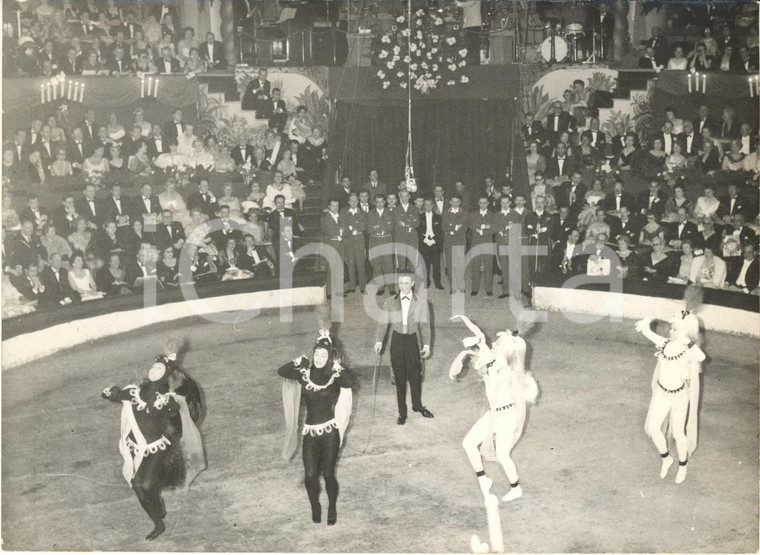 1959 PARIS Charity Gala - Gilbert BECAUD trainer of Opera dancers *Photo 18x13
