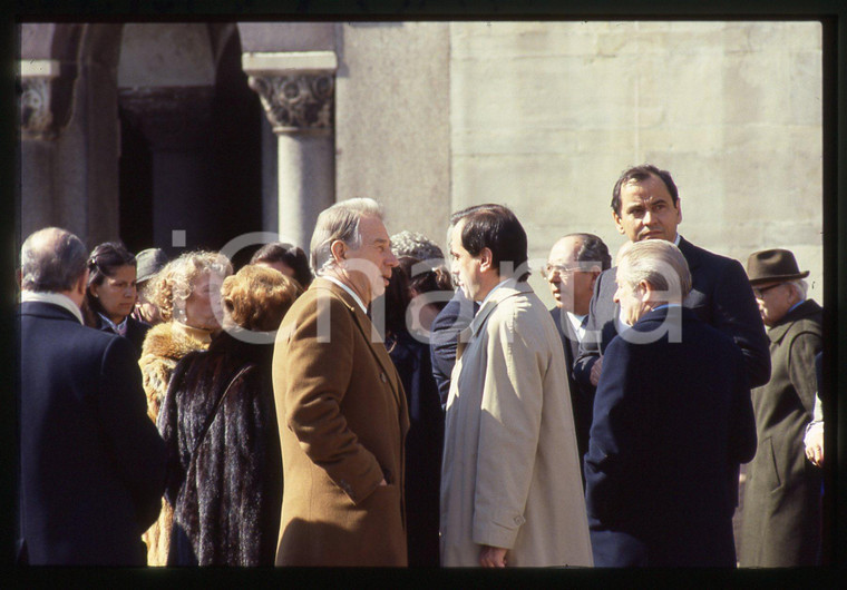 35mm vintage slide* 1986 MILANO Funerale Michele SINDONA Cimitero Monumentale 16