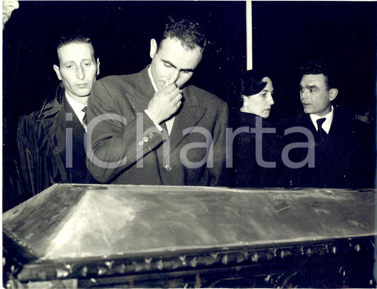 1960 CASTELLANIA Funerali di Fausto COPPI - Michele GISMONDI davanti alla bara