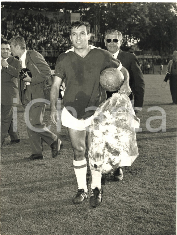 1967 CALCIO MANTOVA Beniamino DI GIACOMO alla fine della partita contro l'INTER