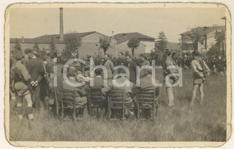 Maggio 1945 NOVI LIGURE Tribunale partigiano - Processo - Foto RARA 14x9 cm (2)