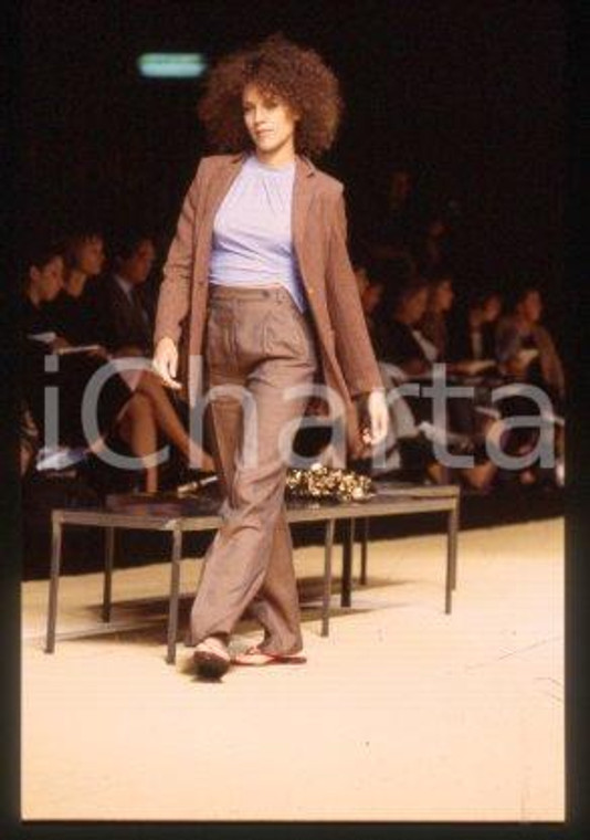 Tina JONES - MASKA collection Spring/Summer 99 MILAN 1998 * 35mm vintage slide 2