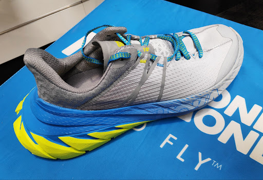 hoka one one overpronation