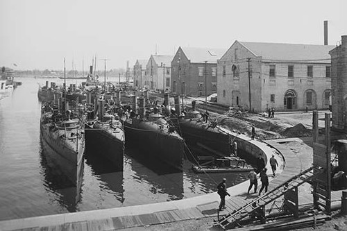 US Torpedo boats in the wet dock, Norfolk Navy Yard, Va.