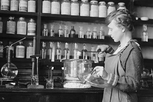 Margaret D. Foster, the Only Woman Chemist on the Pay of the US Government