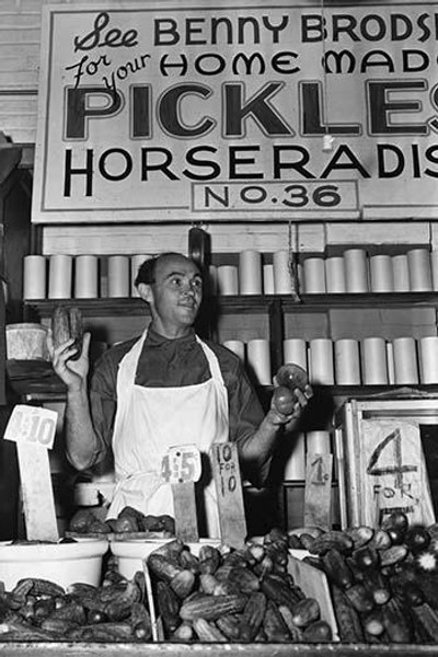 Benny Brodsky at his pushcart stand