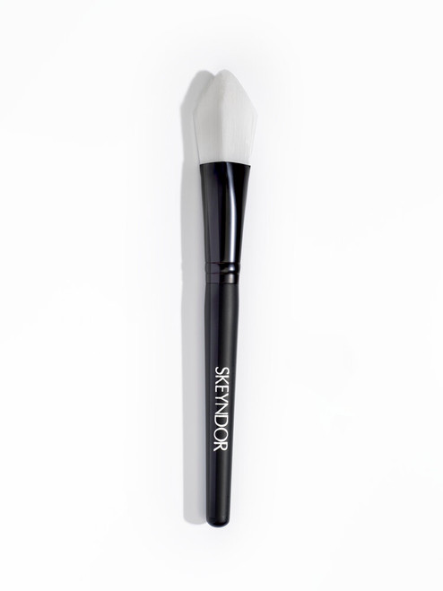 Triangle Foundation Brush - 1 pc