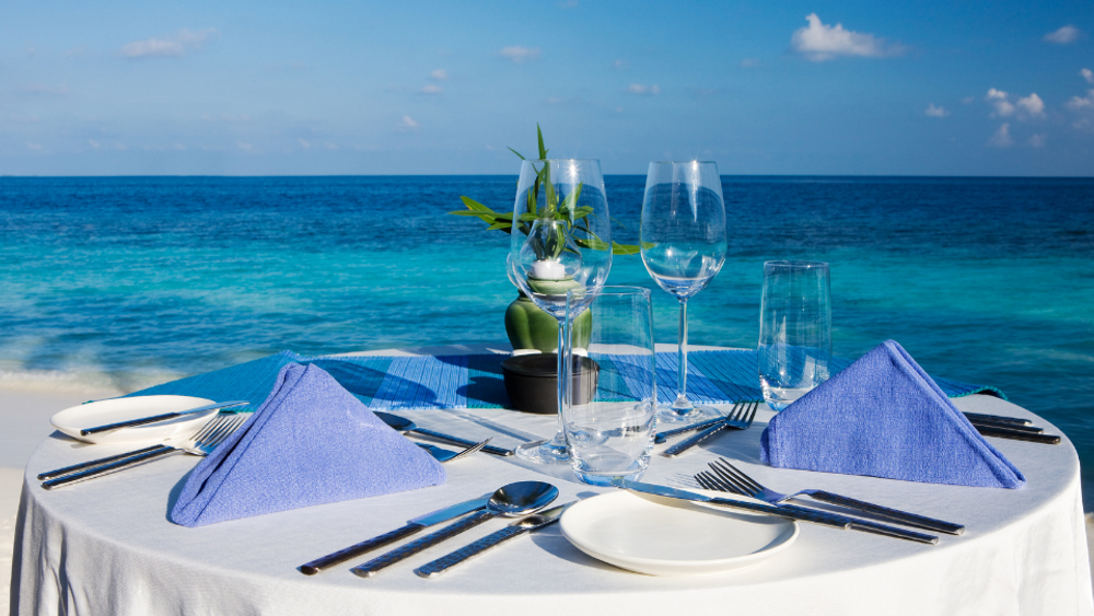 Beach-Inspired Table Setting Ideas That Can Transform Your Dining Experience 