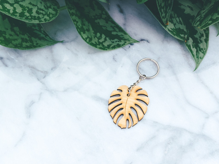 monstera minimalist  wood keychain