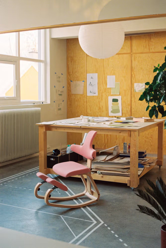 Varier Thatsit Balans: Kneeling Chair with Backrest