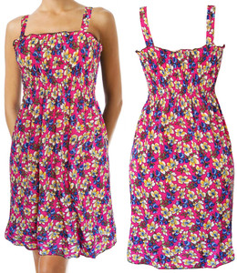 Beautiful big rose flower pattern summer dress. Sundress cover up is great for casual days at the park or beach .The pattern of big roses is so striking and unique, and the dress is so comfortable to wear. Beautiful big rose flower pattern summer dress. Sundress cover up is great for casual days at the park or beach .The pattern of big roses is so striking and unique, and the dress is so comfortable to wear.
