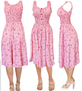 Cotton flowy flowers dress . Floral dress. Great summer dress knee length dress. Smocked waist dress. Flowy summer dress Cotton flowy flowers dress . Floral dress. Great summer dress knee length dress. Smocked waist dress. Flowy summer dress