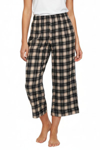 Summer cropped pants are great for hot summer days. Lightweight and semi opaque . The loose, wide legs combined with pleating from the waist down makes it move like a skirt creating a flattering volume. Perfect for the office, hangouts, dates, parties, girls night outs, and is versatile enough to be worn as a stylish beach cover up, or comfy loungewear. Available in an assortment of colorful floral patterns. Comes with a high rise elastic waistband, and soft flowing wide pants legs that create a skirt like appearance. Must have this summer season! Great gift idea!