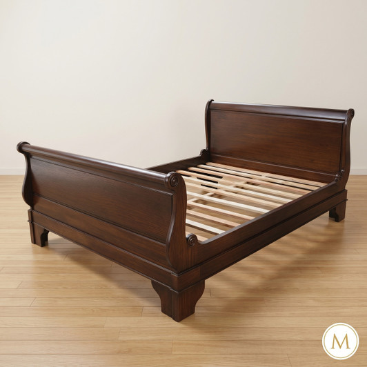 Sleigh Bed w/ High Foot Board