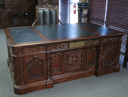 7ft Mahogany Presidential Resolute Desk w/ Genuine Leather Top