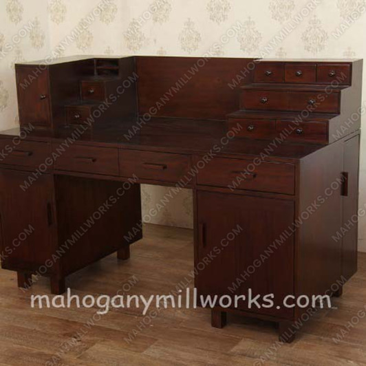 Compacta Computer Desk