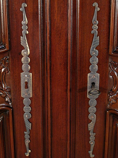 Solid Mahogany 2-Door Armoire w/ 3 Drawers