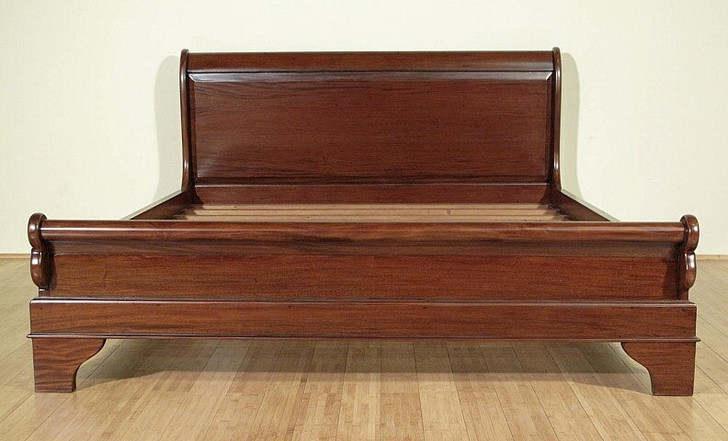 Classic Solid Wood Sleigh Bed
