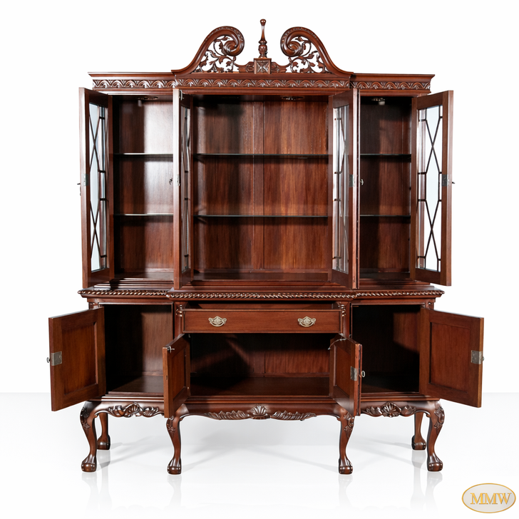 6.5ft Chippendale Hutch China Cabinet