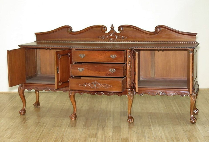 8ft Mahogany Chippendale Sideboard