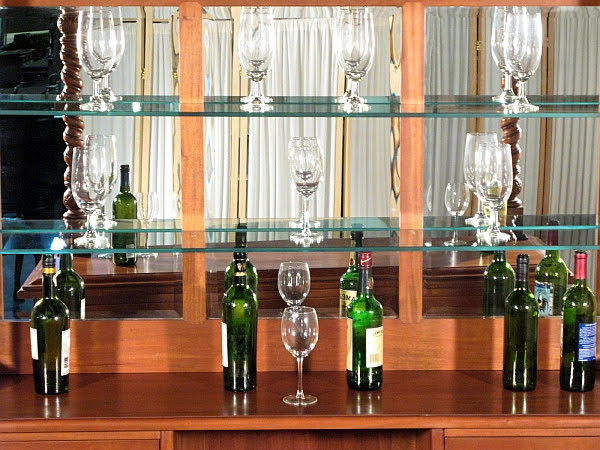 6ft Mahogany Home Pub Bar w/ Brass Rails