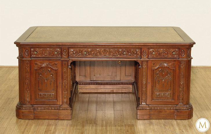 6ft Light Mahogany Presidential Resolute Desk