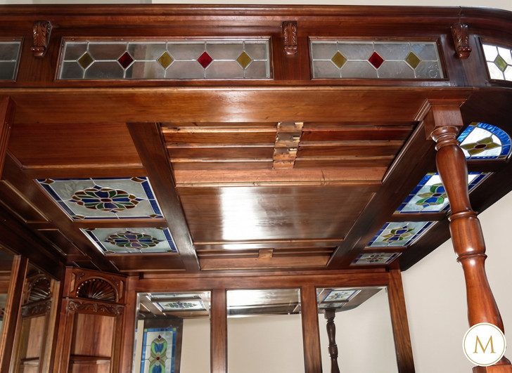 Mahogany Stained Glass Corner Canopy Pub Bar