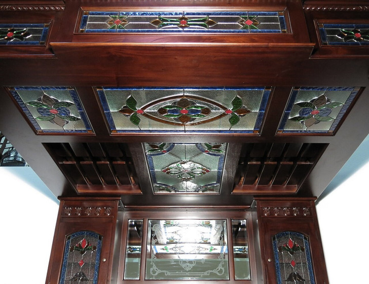 7ft Dark Mahogany Canopy Pub Bar w/ Stained Glass