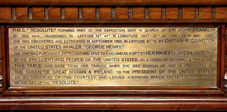 7ft Walnut President's Oval Office Resolute Desk Replica