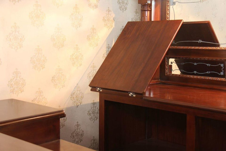 17ft Resolute Wrap Around Saloon Pub Bar