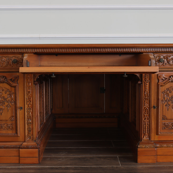 6ft Natural Mahogany Presidential Resolute Desk