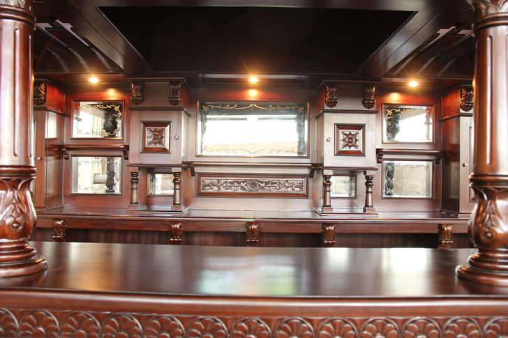 11ft  Dark Mahogany Walk-in Canopy Pub Bar w/ Stained Glass
