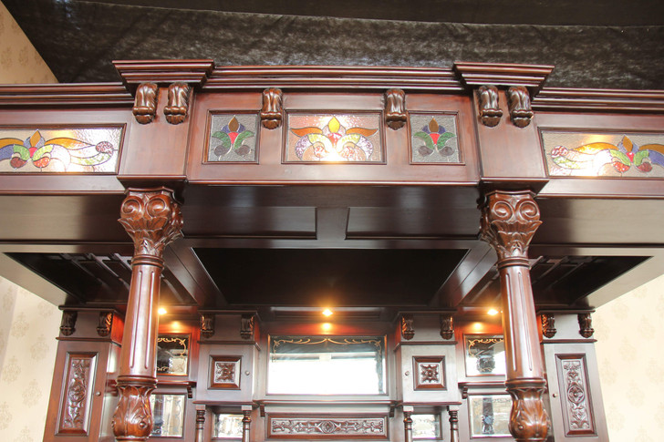 11ft  Dark Mahogany Walk-in Canopy Pub Bar w/ Stained Glass