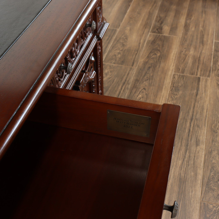 6ft Dark Mahogany Presidential Resolute Desk Replica (6ft x 36"D)