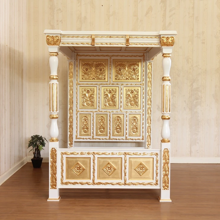 White & Gold Four Post Canopy Bed w/ Ornate Headboard (Full Size)