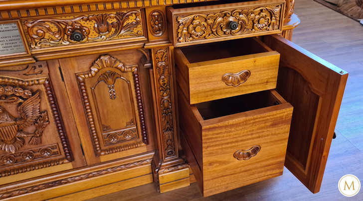 7ft Light Mahogany Resolute Desk Replica