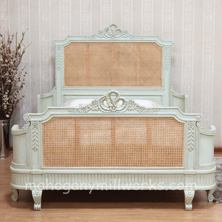 4pc Walnut Antoinette Bedroom Set