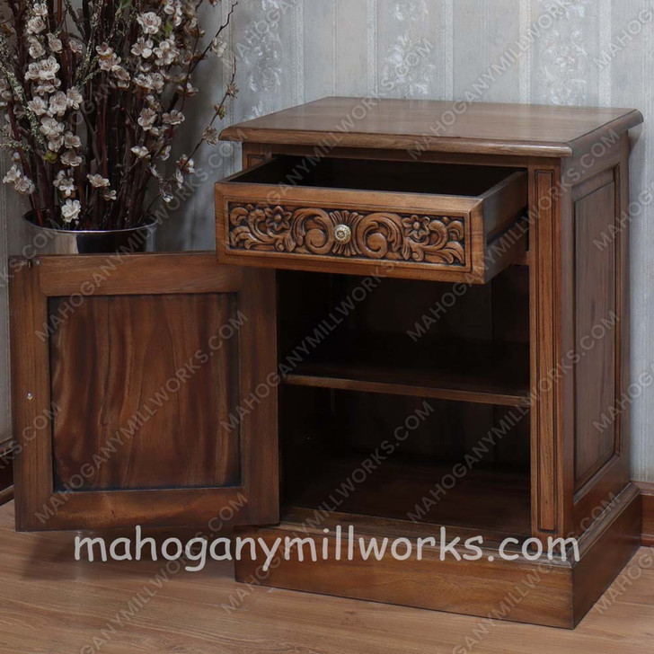 3pc Ancestral Canopy Bed room set