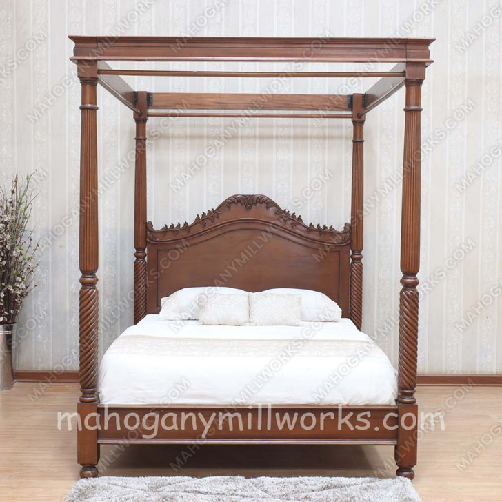 Walnut NC Georgian Style Canopy Bed