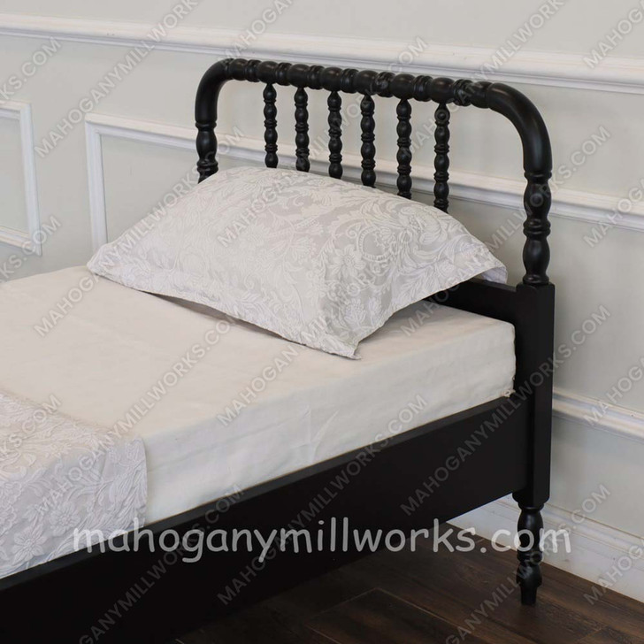 Bobin Panel Bed