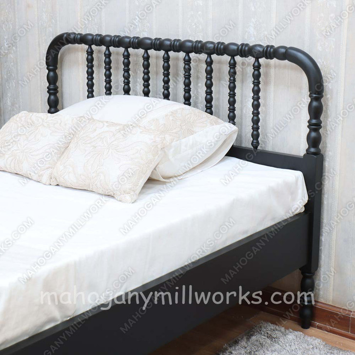 Bobin Panel Bed