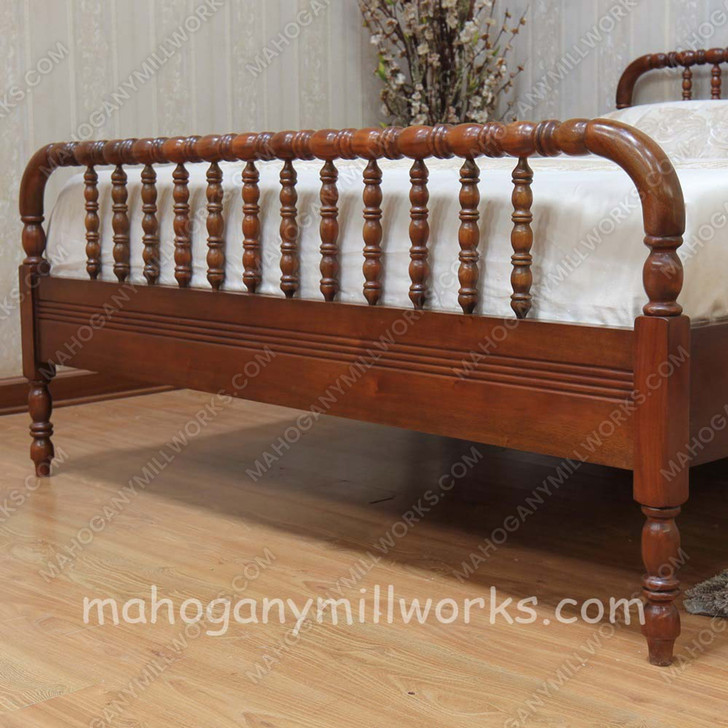 Bobin Panel Bed