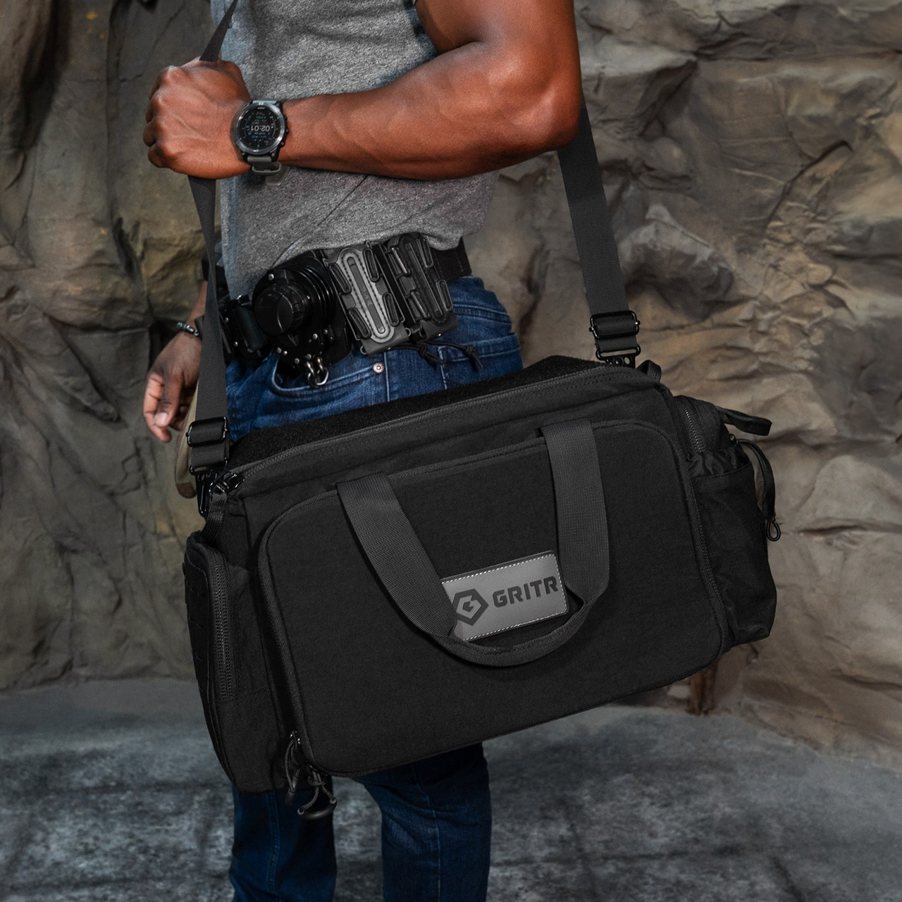 beretta backpack leather Tactical Hunting  Carbin 600D polyester construction Beretta Tactical 29L Backpack Review