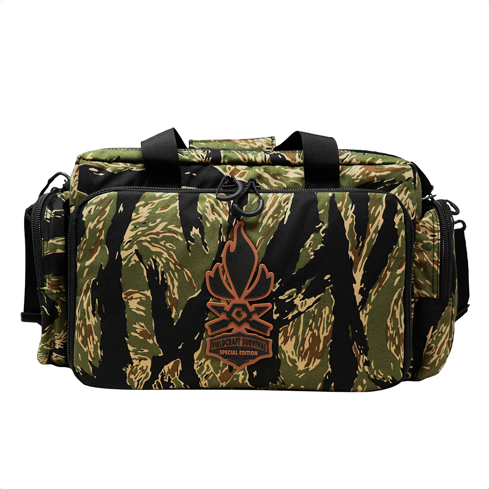 HUNTING WORLD× DESCENTE CARRYALL SMALL Hunting Backpacks and Bags - GritrSports.com