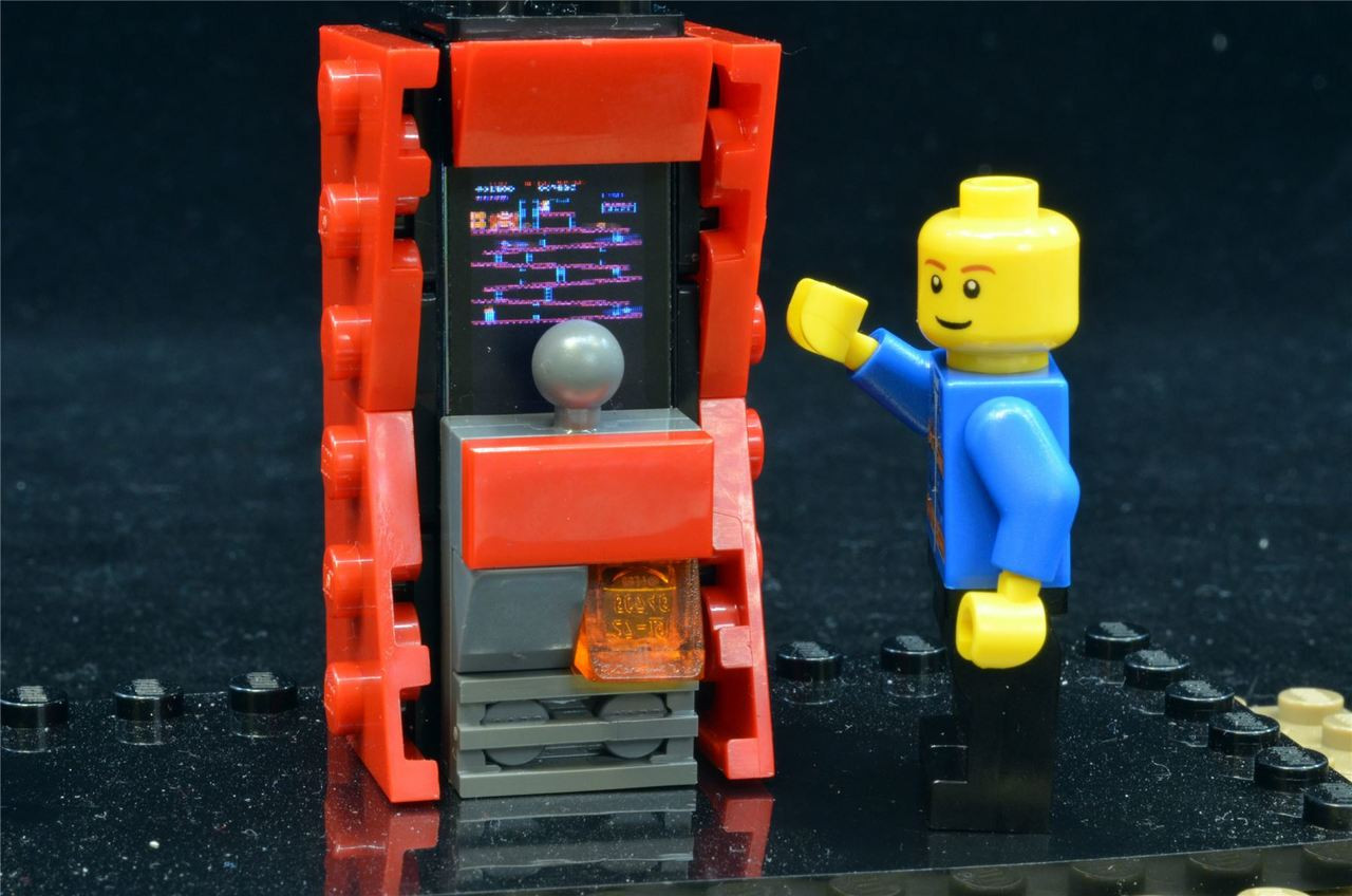 VERY DETAILED /& SHIPS RIGHT AWAY!! LEGO CUSTOM TRON ARCADE MACHINE