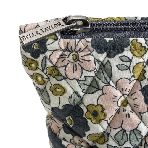 Delicate Floral Blakely