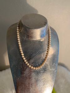 Pearl Necklace, Single 12" Strand