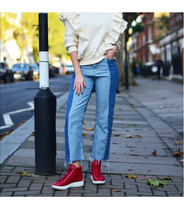 What's Graphic (and New) at LifeXplore